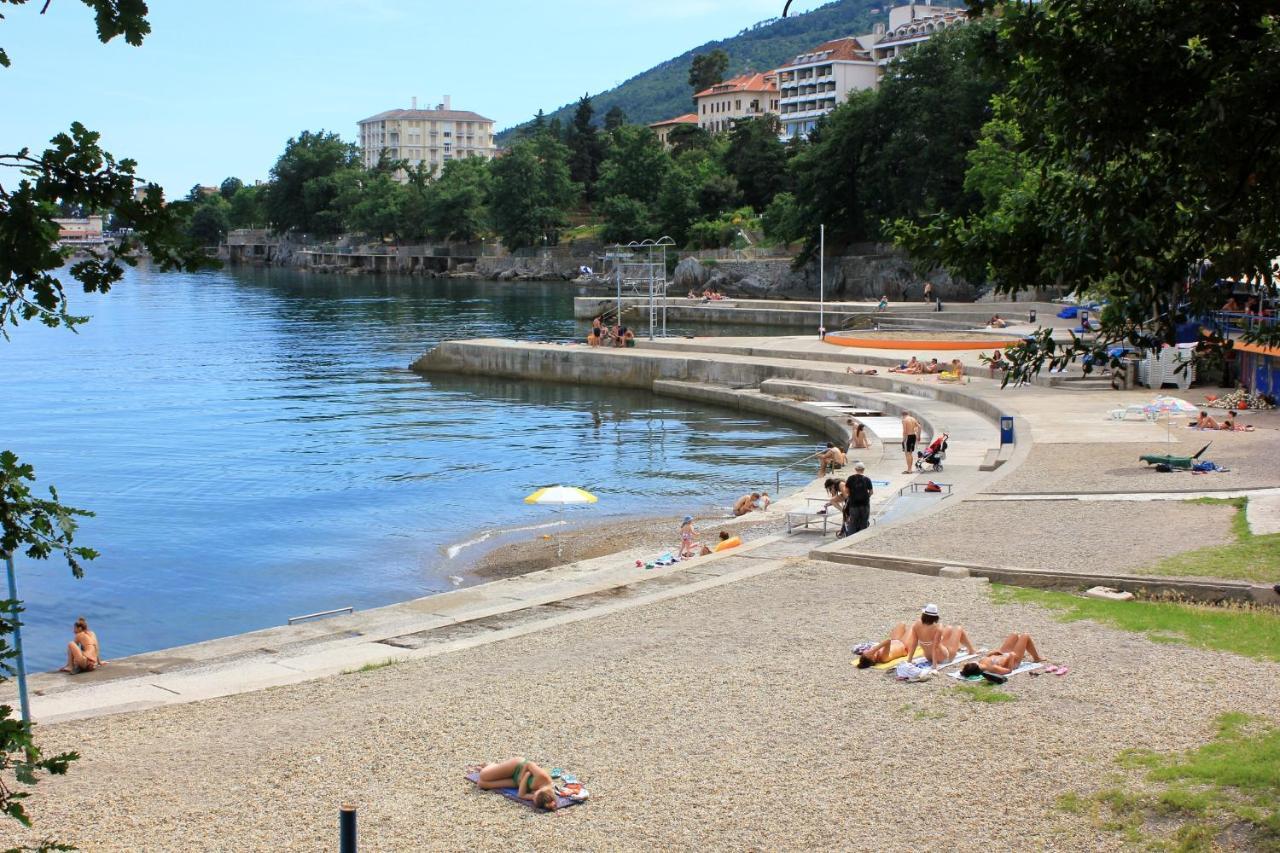 Apartments With A Parking Space Lovran, Opatija - 7713 Dış mekan fotoğraf